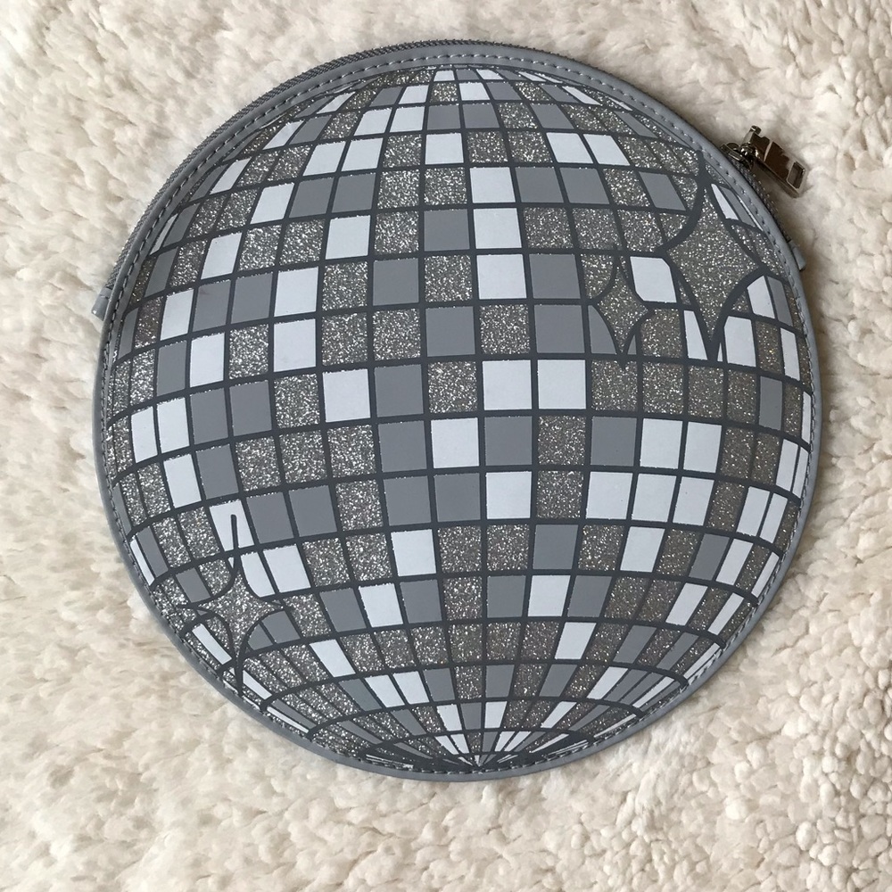 Studio DIY Can't Clutch This Disco Ball Clutch